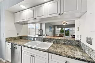 960 Starkey Rd, Largo, FL 33771 - Photo 38