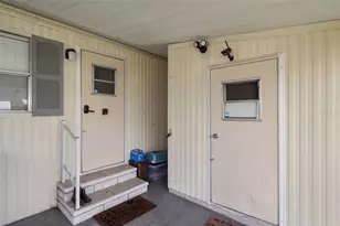 7457 Montrose Ave, Brooksville, FL 34613 - Photo 4