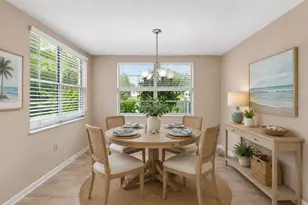 10681 Seminole Forest St E, Seminole, FL 33778 - Photo 14