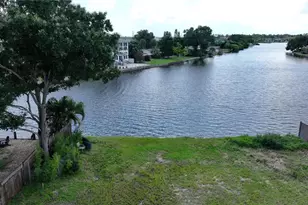 560 7th St S, Safety Harbor, FL 34695 - Photo 12