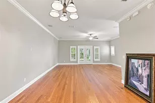 133 Valencia Cir, Saint Petersburg, FL 33716 - Photo 22