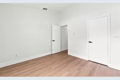 1607 Oak Arbor Lane, Valrico, FL 33596 - Photo 18