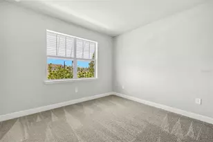 18311 Chromata Dr, Venice, FL 34293 - Photo 2