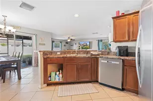 7719 Maroon Peak Dr, Ruskin, FL 33573 - Photo 22