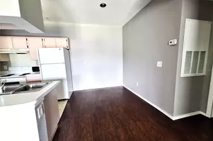 12906 Sanctuary Cove Dr, Temple Terrace, FL 33637 - Photo 6