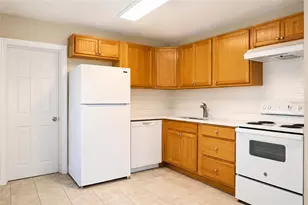 9412 N Elmer St, Tampa, FL 33612 - Photo 14