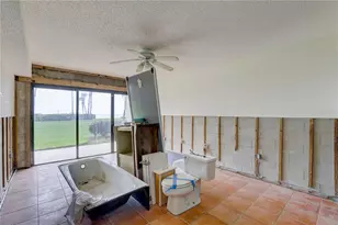 7510 Sunshine Skyway Ln S, Saint Petersburg, FL 33711 - Photo 18