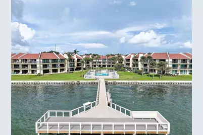 7510 Sunshine Skyway Lane S #T13, Saint Petersburg, FL 33711 - Photo 4