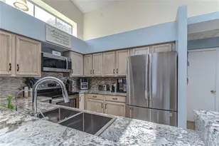 9502 Sunnyoak Dr, Riverview, FL 33569 - Photo 8