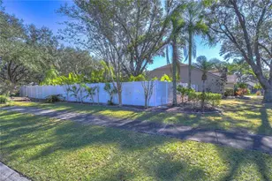 9502 Sunnyoak Dr, Riverview, FL 33569 - Photo 24