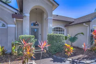 9502 Sunnyoak Dr, Riverview, FL 33569 - Photo 2