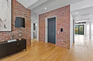 465 Central Ave, Saint Petersburg, FL 33701 - Photo 4