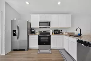 5761 Helmsman Ct, Tampa, FL 33619 - Photo 20
