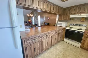9940 Eagles Point Cir, Port Richey, FL 34668 - Photo 4