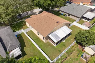 405 Country Vineyard Dr, Valrico, FL 33594 - Photo 4