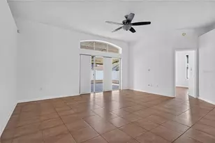 405 Country Vineyard Dr, Valrico, FL 33594 - Photo 18