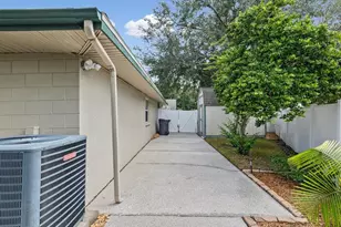 3439 Laurel Dale Dr, Tampa, FL 33618 - Photo 28