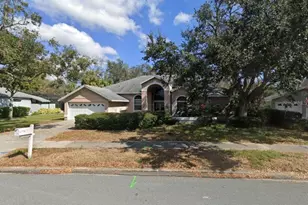 995 Weathersfield Dr, Dunedin, FL 34698 - Photo 1