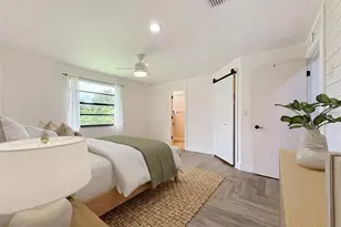 12756 Poinsettia Ave, Seminole, FL 33776 - Photo 14