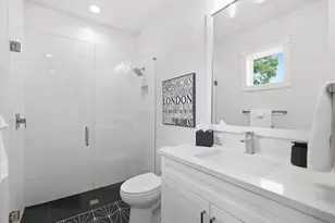 3718 W Palmira Ave, Tampa, FL 33629 - Photo 62