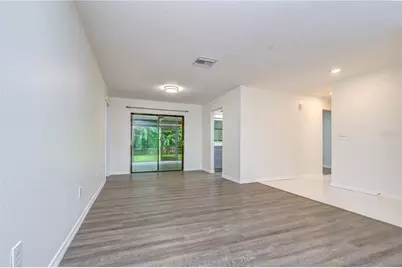 16122 Oakmanor Drive, Tampa, FL 33624 - Photo 4