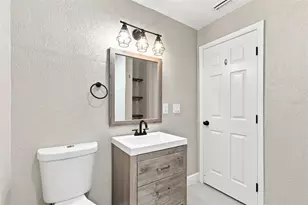 1217 E Norfolk St, Tampa, FL 33604 - Photo 10