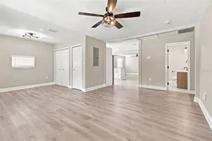 1217 E Norfolk St, Tampa, FL 33604 - Photo 8
