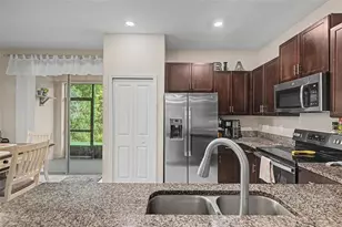 9706 Pembrooke Pines Dr, Sun City Center, FL 33573 - Photo 10