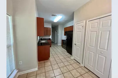 8202 Downpatrick Court, Tampa, FL 33610 - Photo 6
