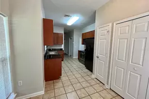 8202 Downpatrick Ct, Tampa, FL 33610 - Photo 6