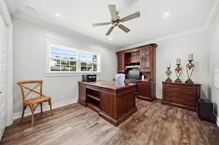 10715 Carrollwood Dr, Tampa, FL 33618 - Photo 22