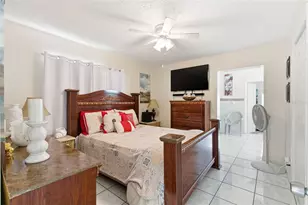4914 Holiday Dr, Tampa, FL 33615 - Photo 50