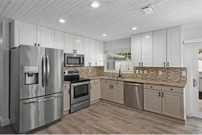 6917 Dunnett Avenue N, Saint Petersburg, FL 33709 - Photo 12