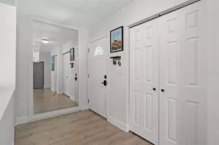 6917 Dunnett Ave N, Saint Petersburg, FL 33709 - Photo 6