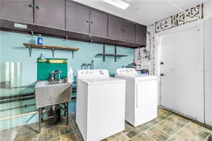 2053 Dolphin Blvd S, Saint Petersburg, FL 33707 - Photo 54