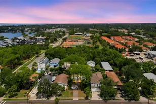 839 Florida Ave, Palm Harbor, FL 34683 - Photo 2