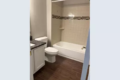 8525 J R Manor Drive, Tampa, FL 33634 - Photo 18