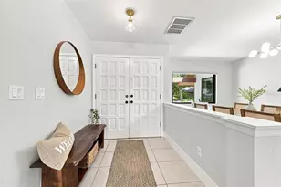 1683 Oak Pl, Clearwater, FL 33755 - Photo 8