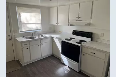 6300 1st Avenue S #1, Saint Petersburg, FL 33707 - Photo 4