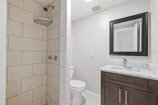 7806 Tanglewood Ln, Tampa, FL 33615 - Photo 20