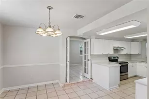 14623 Sunset Dr, Largo, FL 33774 - Photo 8