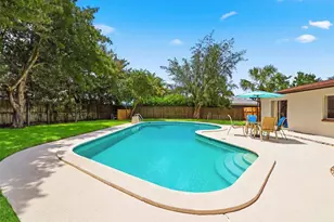 11735 Lipsey Rd, Tampa, FL 33618 - Photo 42