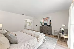 11735 Lipsey Rd, Tampa, FL 33618 - Photo 24