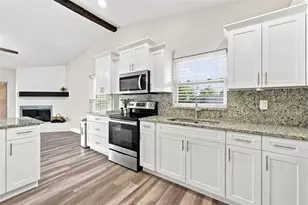 3276 Fox Hill Dr, Clearwater, FL 33761 - Photo 20