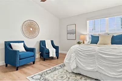 625 Folsom Street S, Saint Petersburg, FL 33707 - Photo 18