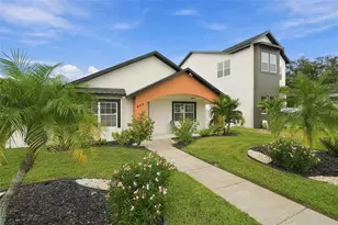 625 Folsom St S, Saint Petersburg, FL 33707 - Photo 2