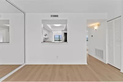 5400 Park Street N #511, Saint Petersburg, FL 33709 - Photo 10