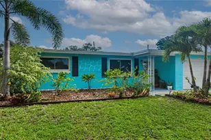 9029 Leisure Ln N, Largo, FL 33773 - Photo 4