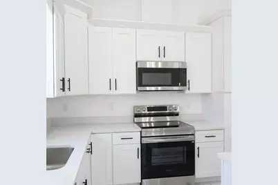 8926 N Orleans Avenue, Tampa, FL 33604 - Photo 2
