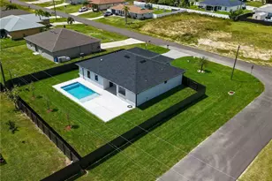 1313 NE 7th Ave, Cape Coral, FL 33909 - Photo 36
